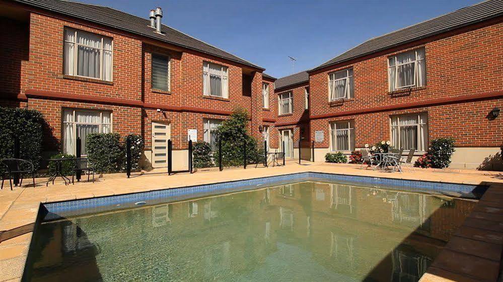 Aparthotel Quest Dandenong Exterior foto